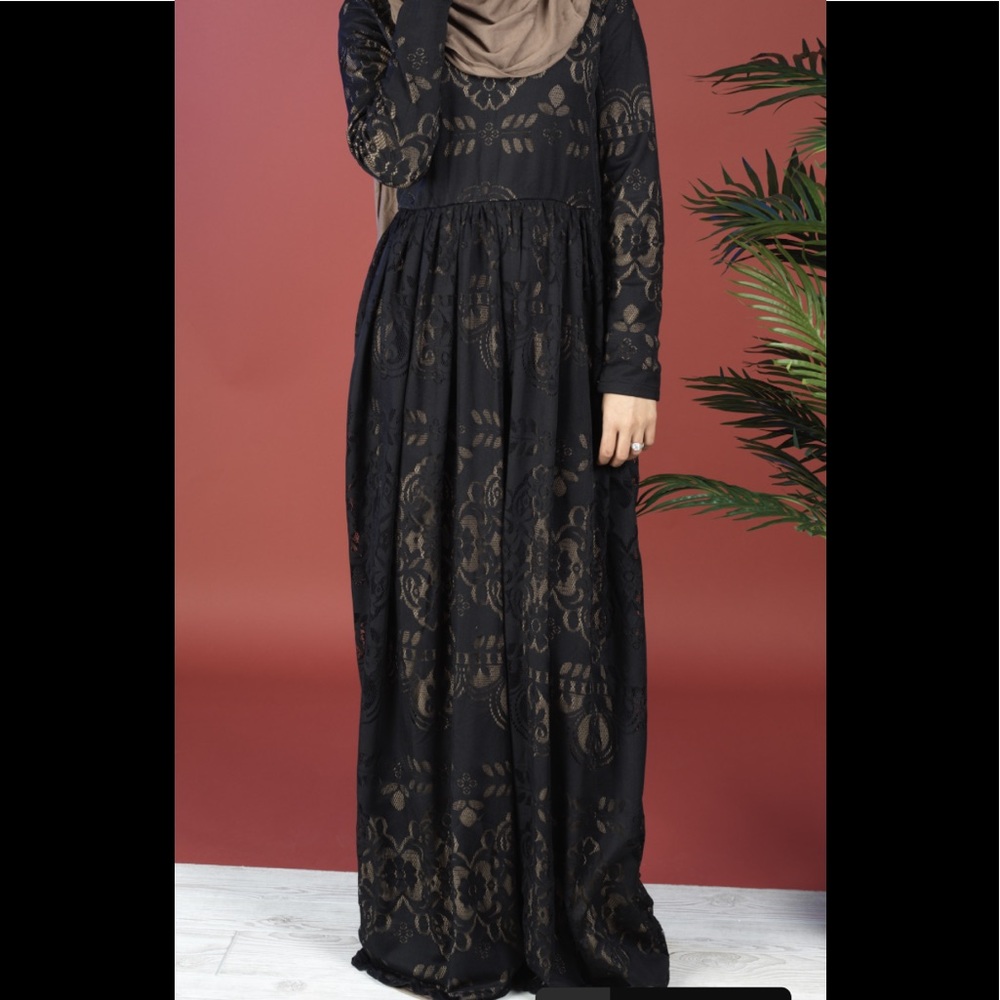 Kabayare Black Lace Maxi Dress!